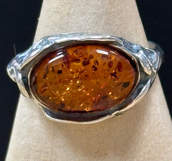 Anillos de plata de ley y ámbar báltico