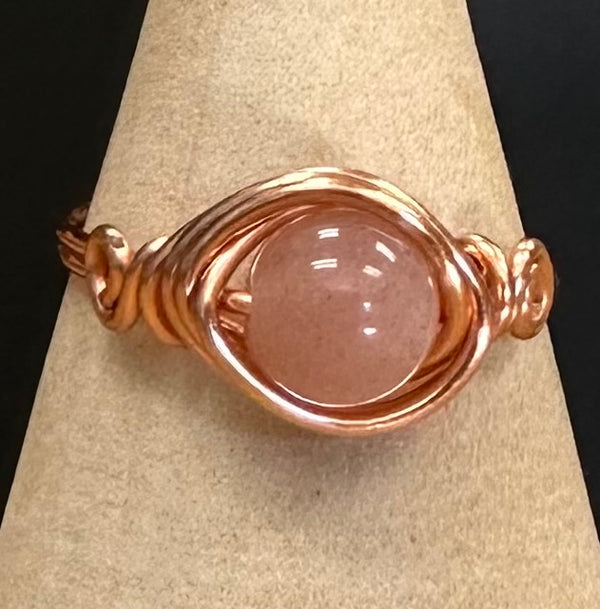 Joyas envueltas a mano con alambre de Kaley