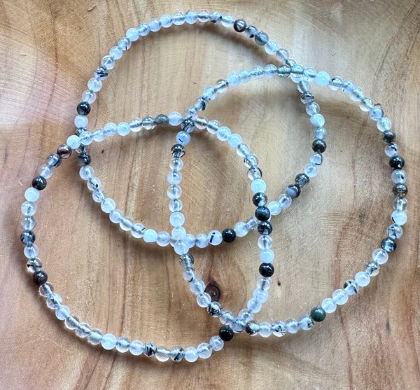 Tourmaline in Quartz