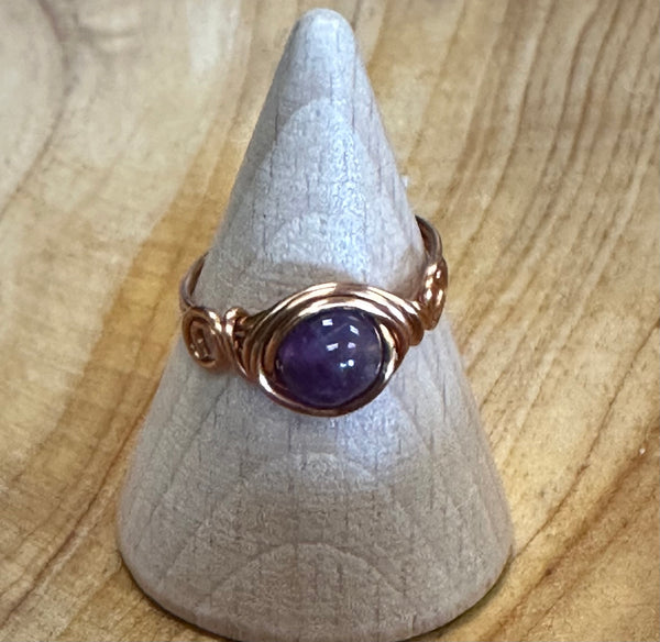 Joyas envueltas a mano con alambre de Kaley
