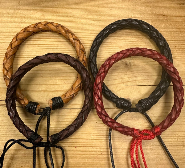 Pulsera trenzada de cuero