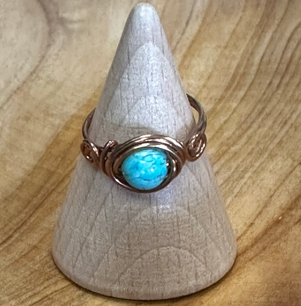Joyas envueltas a mano con alambre de Kaley