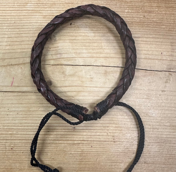 Pulsera trenzada de cuero