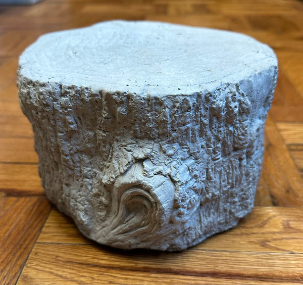 Concrete Statues & Planters