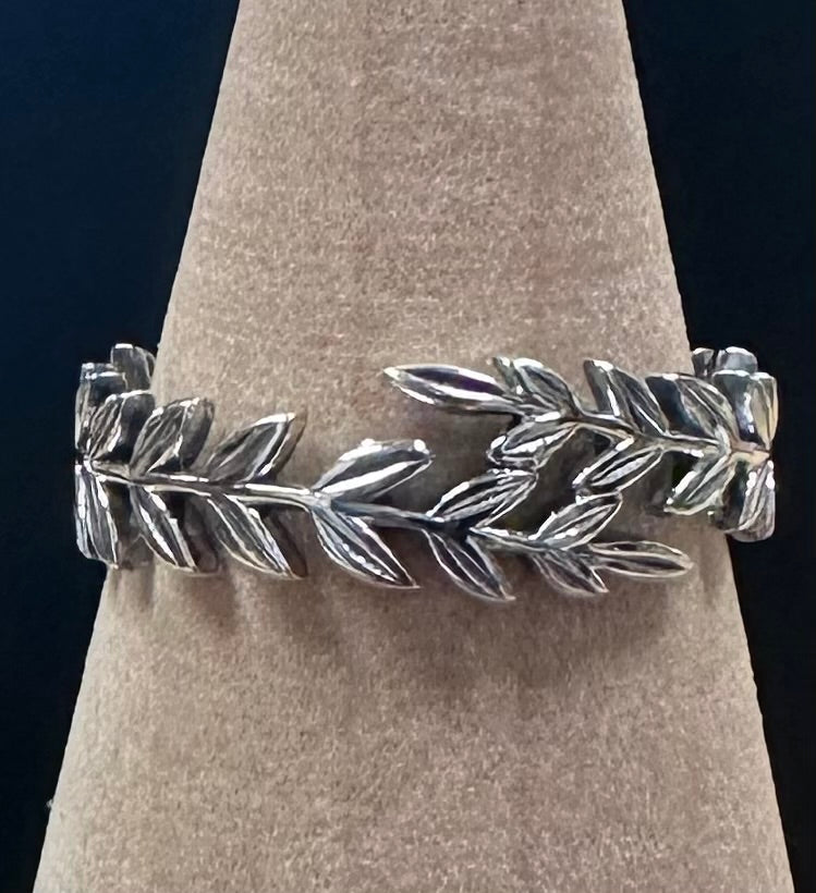 Laurel Leaf Sterling Silver .925 Ring