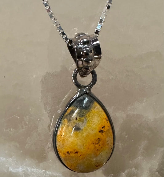 Bumble Bee & Sterling Silver .925 Teardrop Pendant & 18" Necklace