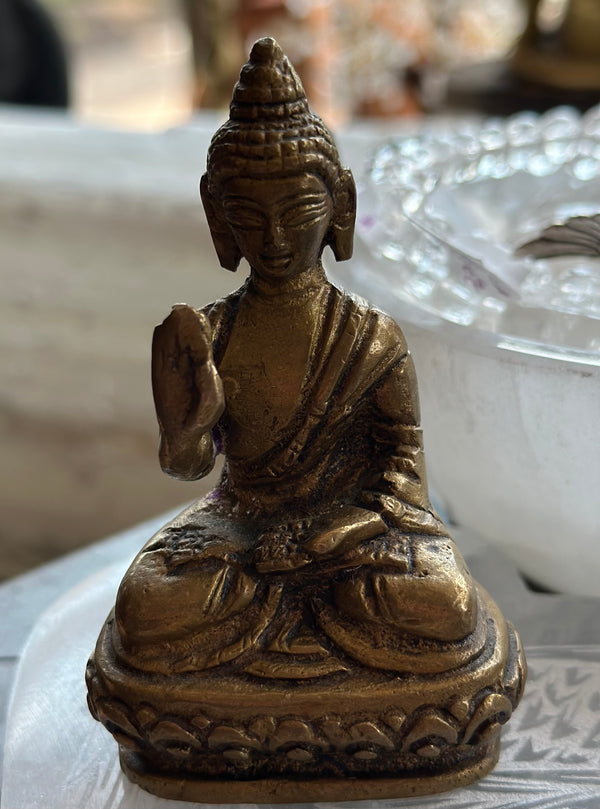 Estatuas de aluminio y latón